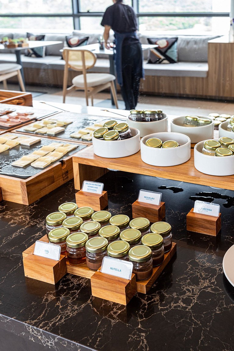 Apê 1 quarto | Residencial Alto Padrão com Café