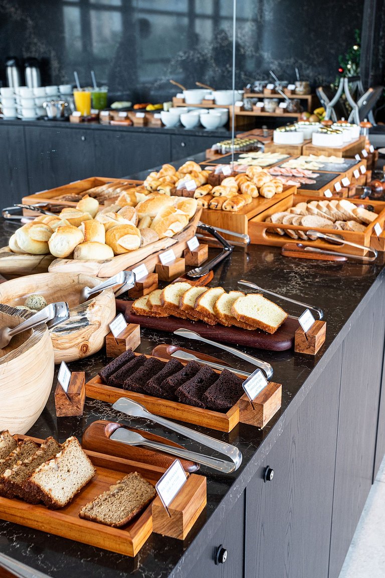 Luxo e Café da Manhã - Apê p 3 pessoas c Cama King