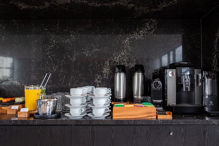 Apê 1 quarto | Residencial Alto Padrão com Café