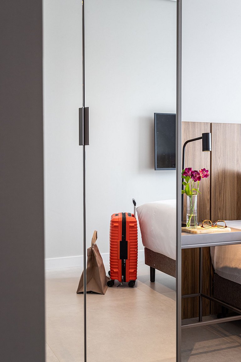 Luxo e Café da Manhã - Apê p 3 pessoas c Cama King