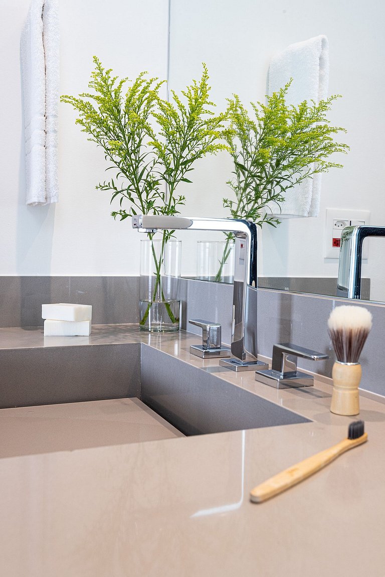 Luxo e Café da Manhã - Apê p 3 pessoas c Cama King