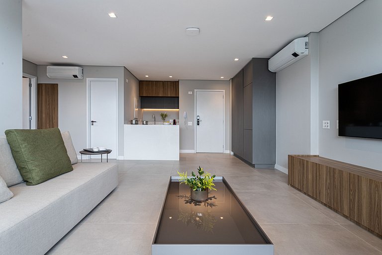 Piscina, Cama King e Café da Manhã | Nações Unidas