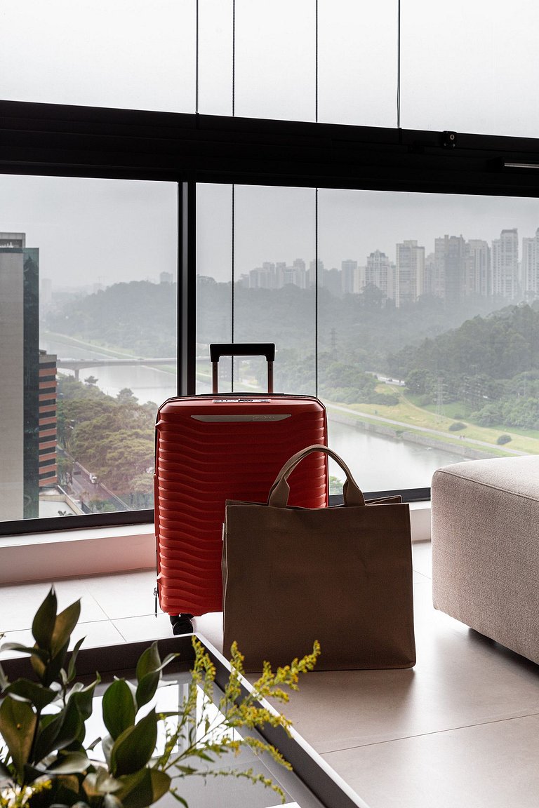 Piscina, Cama King e Café da Manhã | Nações Unidas