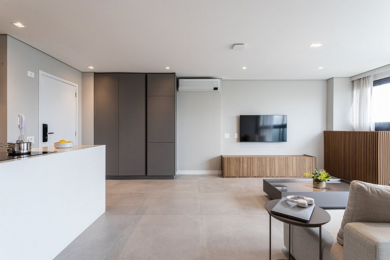 Piscina, Cama King e Café da Manhã | Nações Unidas