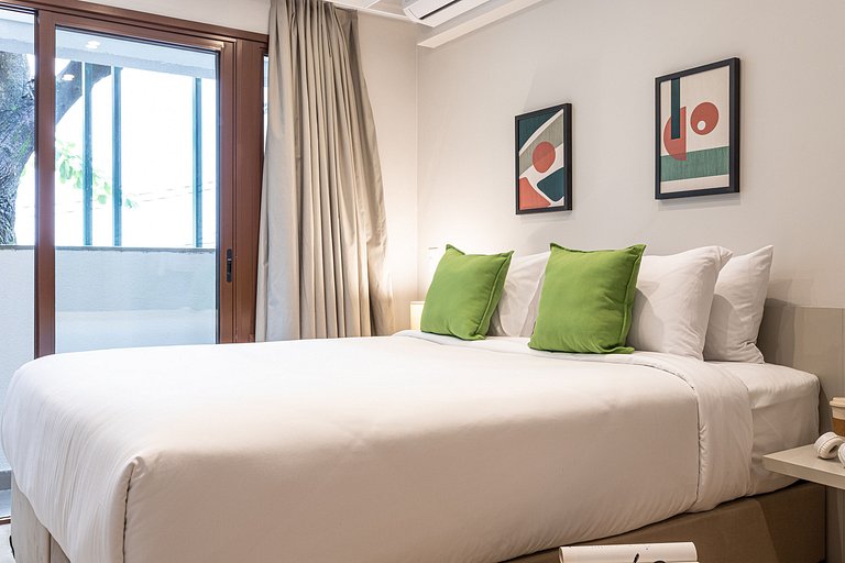 Bela Vista: Estúdio funcional varanda e cama queen