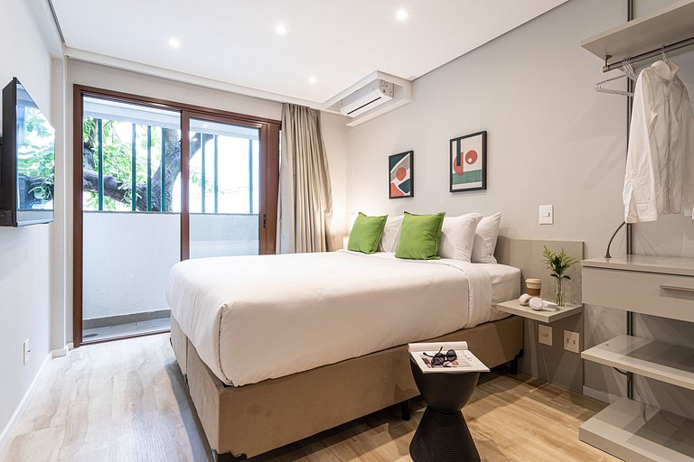 Bela Vista: Estúdio funcional varanda e cama queen