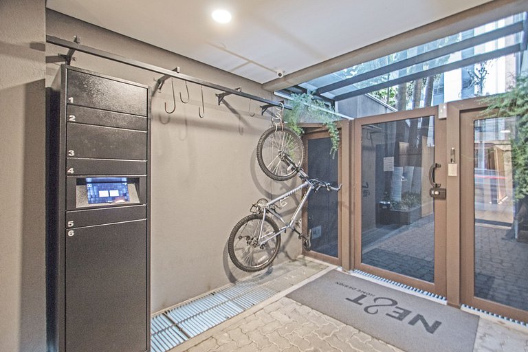 Estúdio em prédio moderno próximo ao Pq Ibirapuera