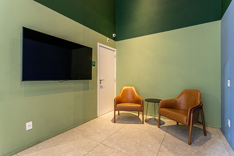 Ap ao lado do hospital das Clinicas e Metro