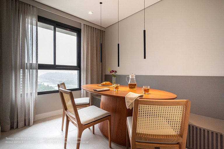 Piscina, Cama King e Café da Manhã | Nações Unidas