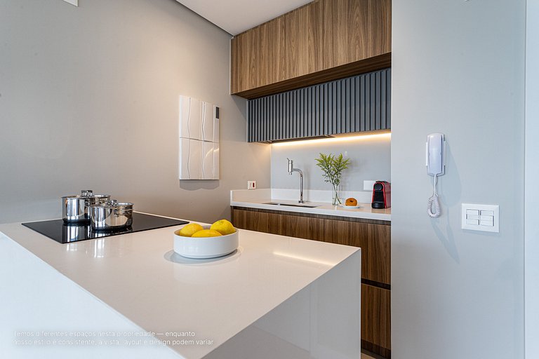 Piscina, Cama King e Café da Manhã | Nações Unidas