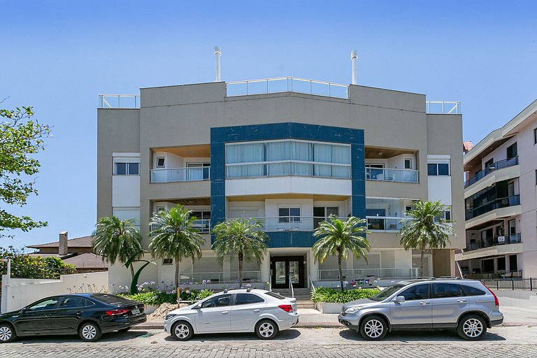 Apto 2 quartos na beira da praia com churrasqueira