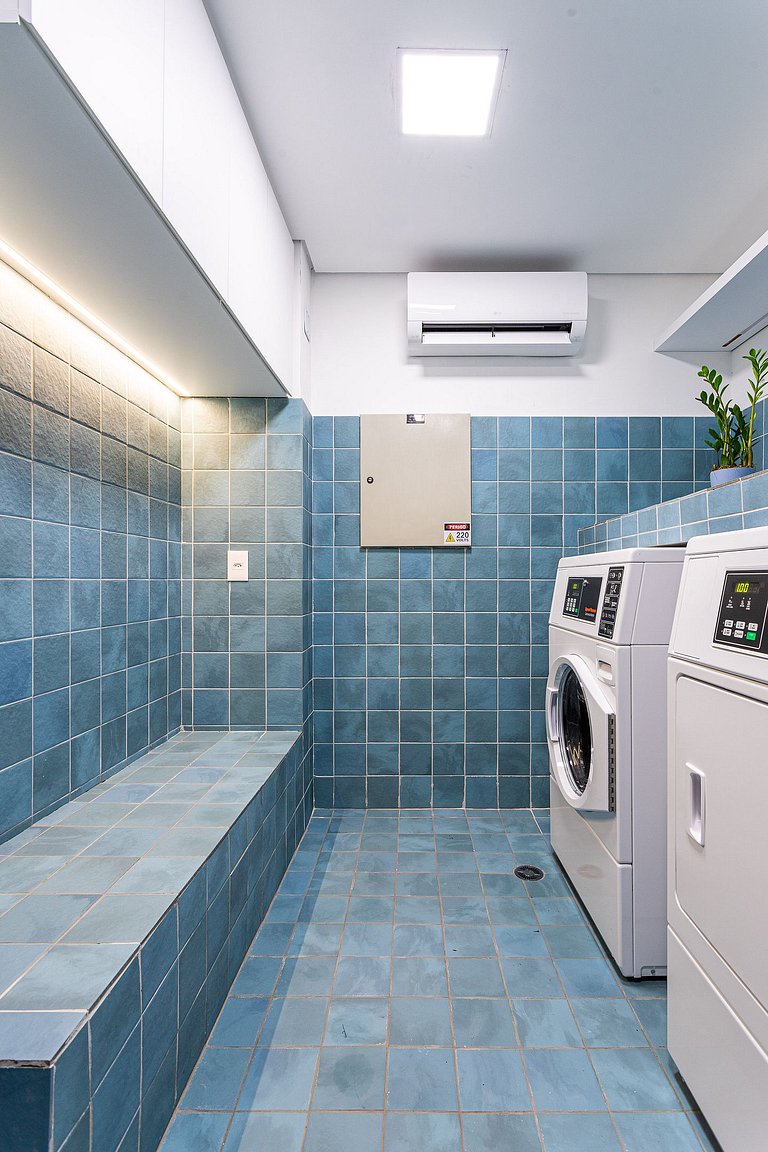 Estúdio em prédio com Jacuzzi próx da Av. Paulista