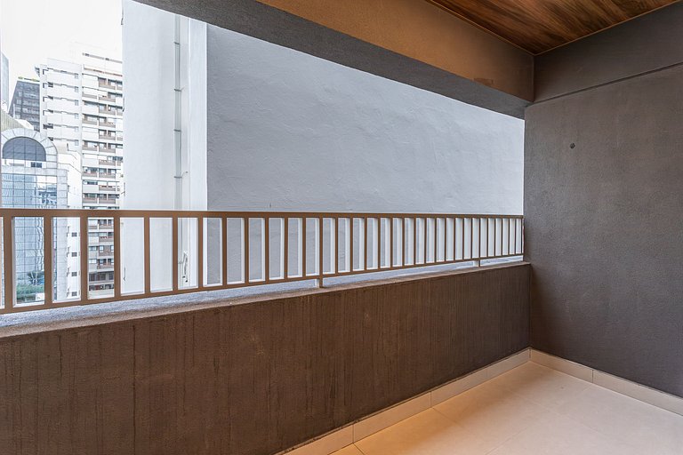 Estúdio com cama queen e varanda próx Av Paulista