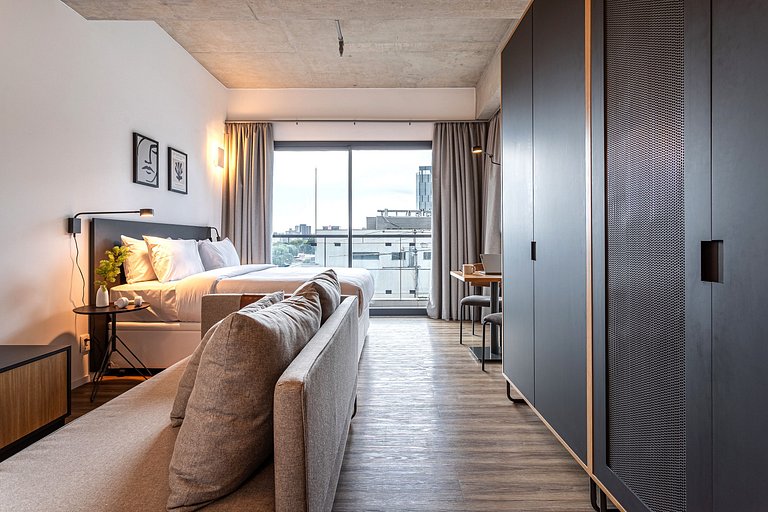 Studio em prédio c coworking e piscina | Pinheiros