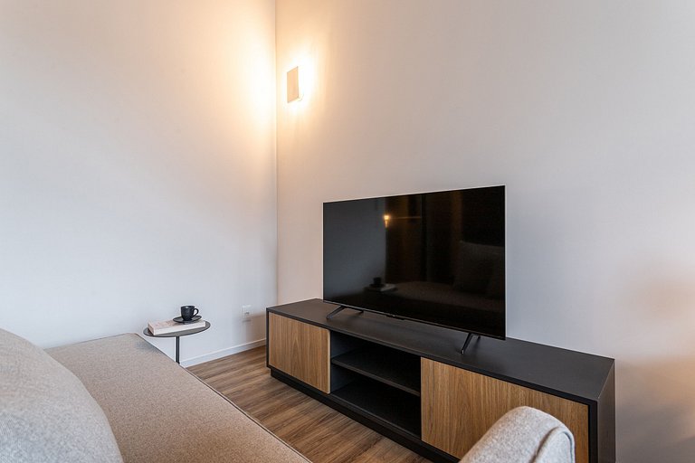 Studio em prédio c coworking e piscina | Pinheiros