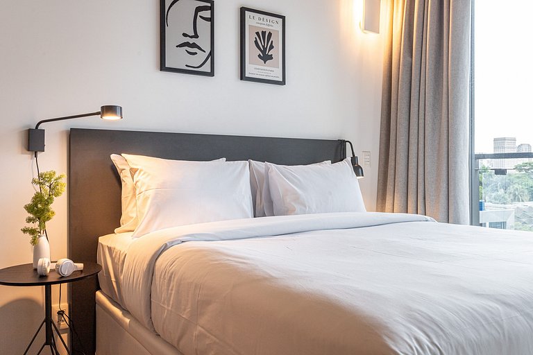 Studio em prédio c coworking e piscina | Pinheiros