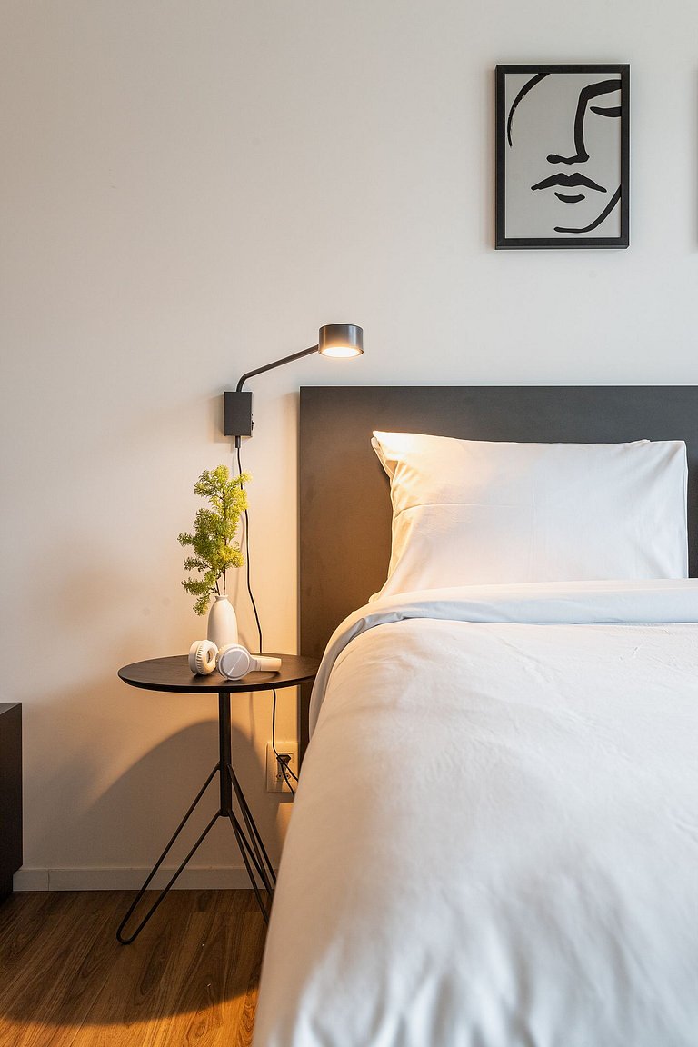 Studio em prédio c coworking e piscina | Pinheiros