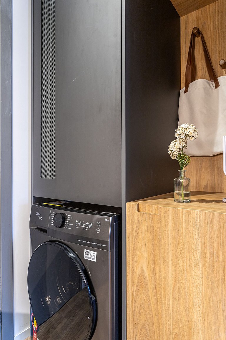 Studio em prédio c coworking e piscina | Pinheiros