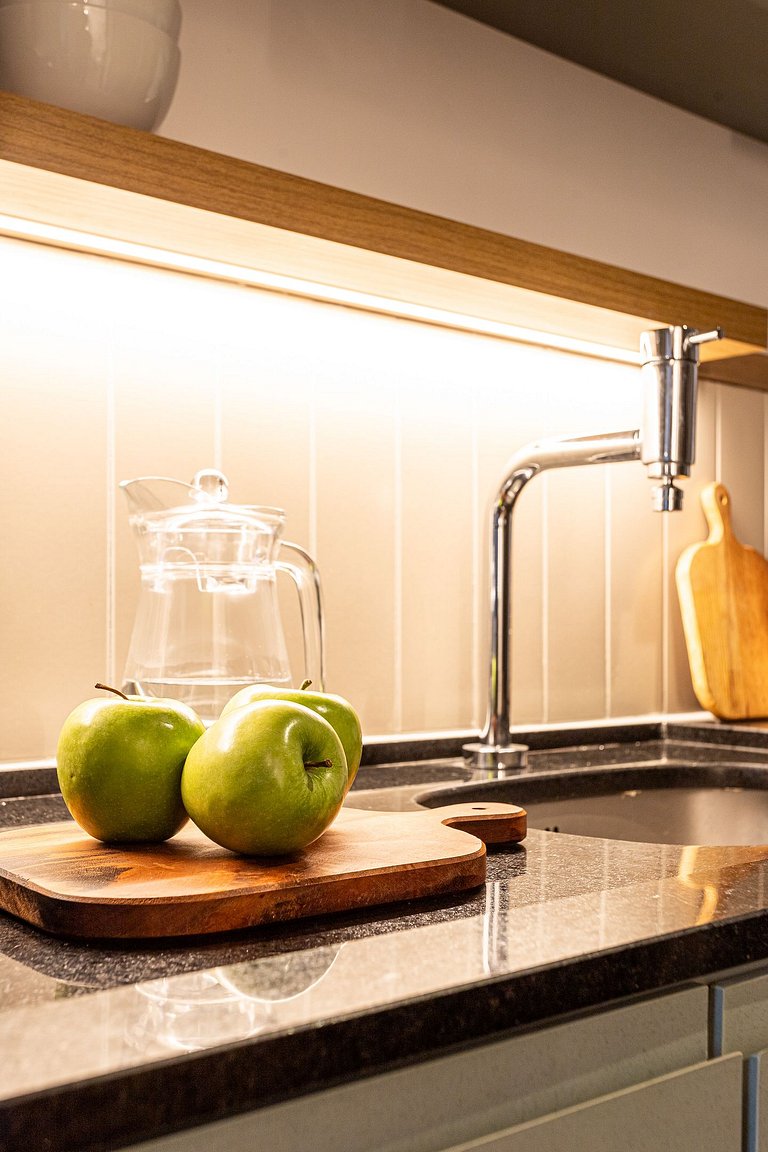 Studio em prédio c coworking e piscina | Pinheiros