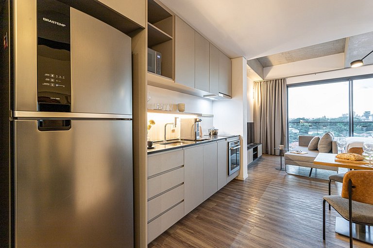 Studio, prédio c piscina, próx metrô