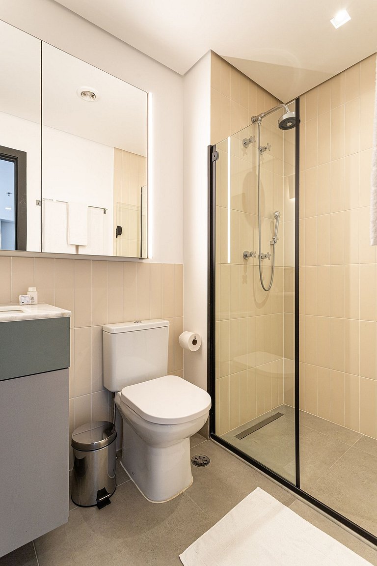 Apto moderno, prédio c coworking, terraço, piscina