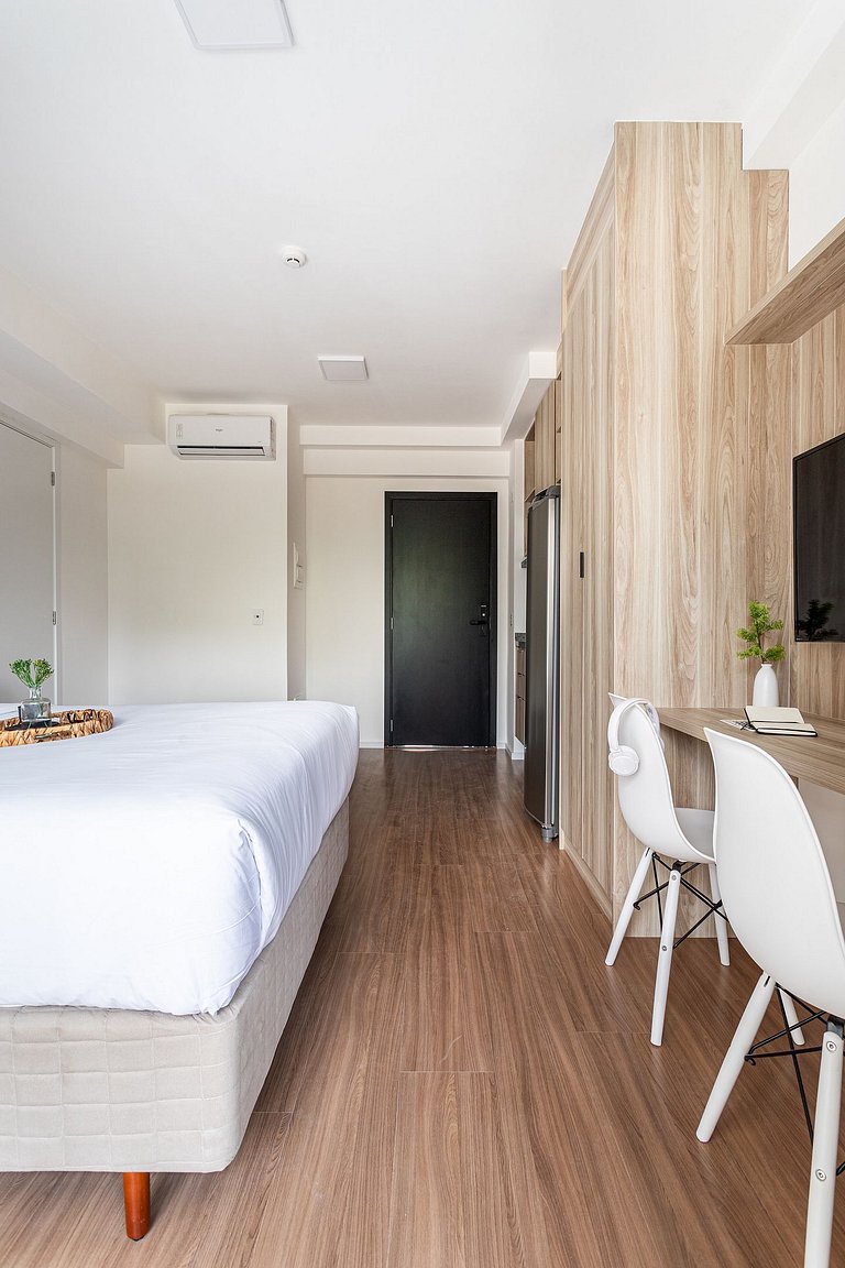 Apto próx metrô Adolfo Pinheiro, Morumbi Shopping