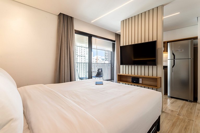 Studio em prédio c piscina próx Av Paulista