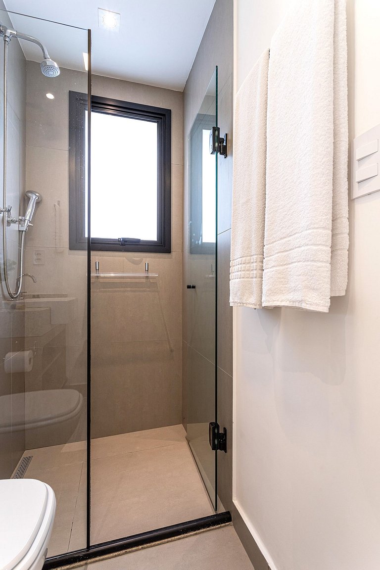 Studio em prédio c piscina próx Av Paulista