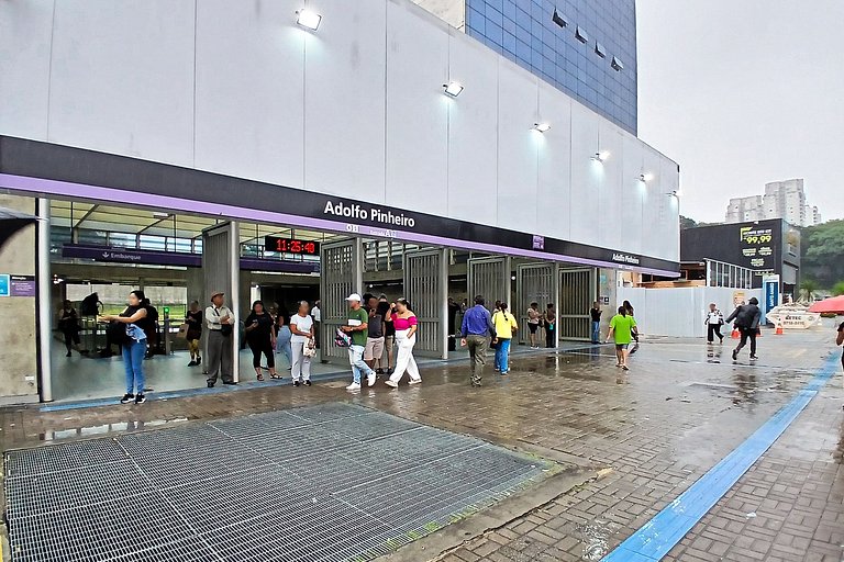 Studio, wi-fi, Cama queen, próx. Shopping Morumbi