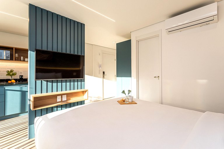 Studio c cama queen e varanda | Próx Av paulista