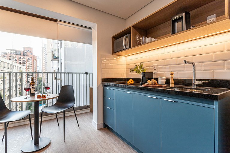 Studio c cama queen e varanda | Próx Av paulista