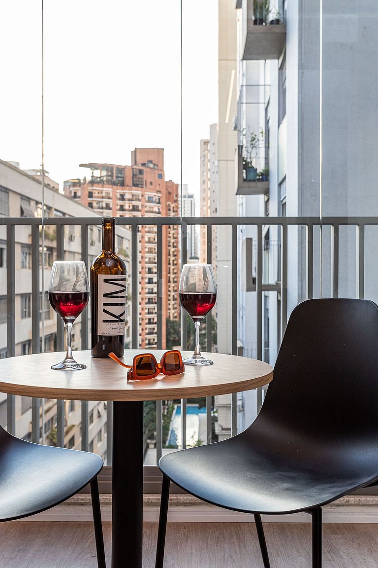 Estúdio exclusivo c varanda | Próx Av paulista