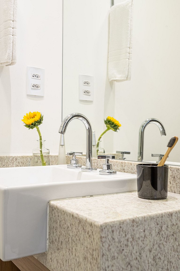 Estúdio exclusivo c varanda | Próx Av paulista