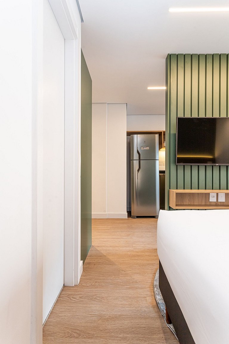 Studio em prédio c piscina próx Av Paulista