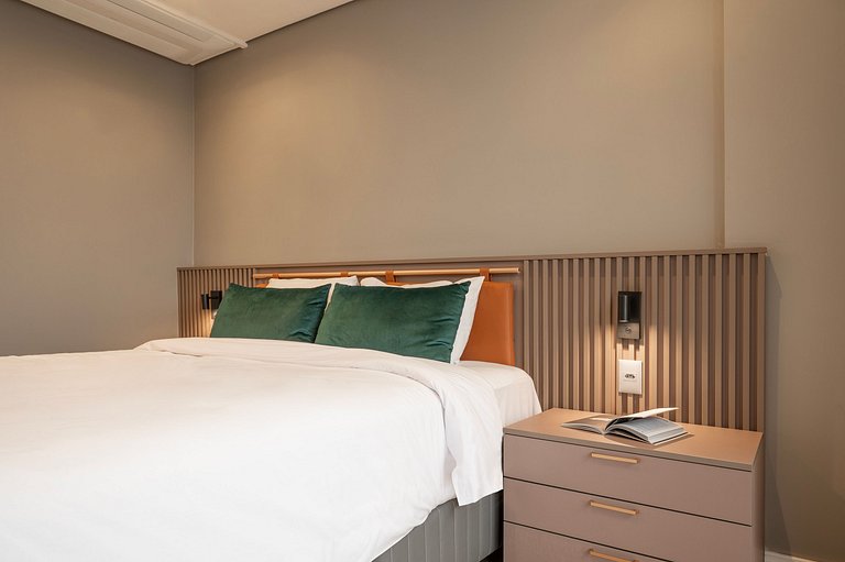 Apto luxuoso de 2 quartos | Balneário Shopping