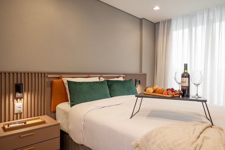 Apto luxuoso de 2 quartos | Balneário Shopping