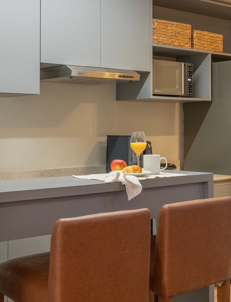 Apto luxuoso de 2 quartos | Balneário Shopping