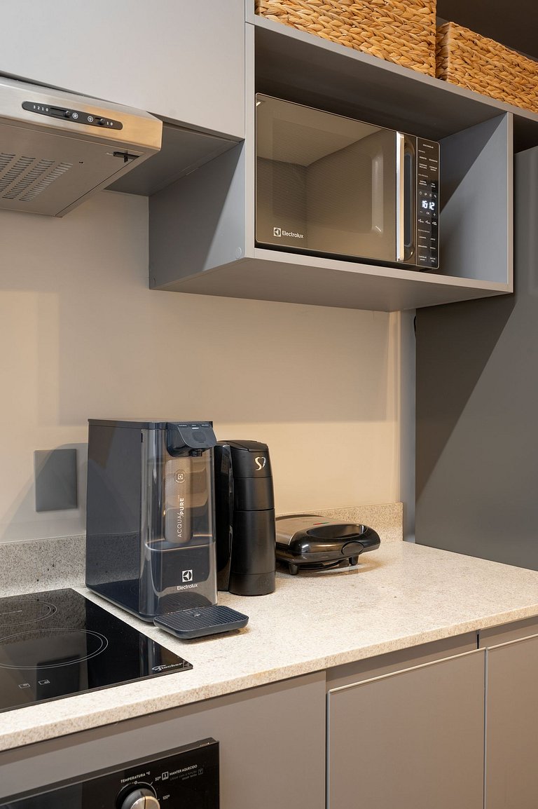 Apto luxuoso de 2 quartos | Balneário Shopping