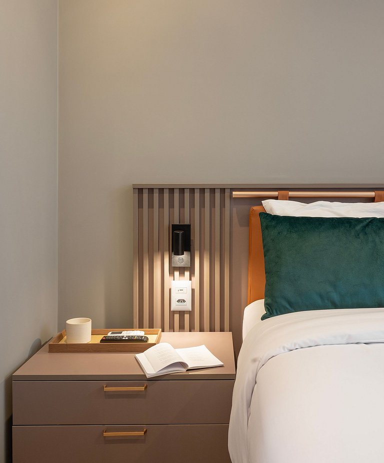 Apto luxuoso de 2 quartos | Balneário Shopping