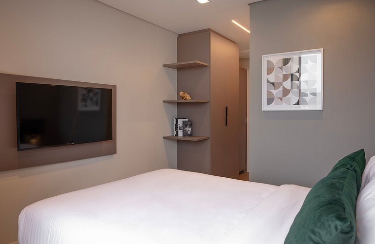 Apto luxuoso de 2 quartos | Balneário Shopping