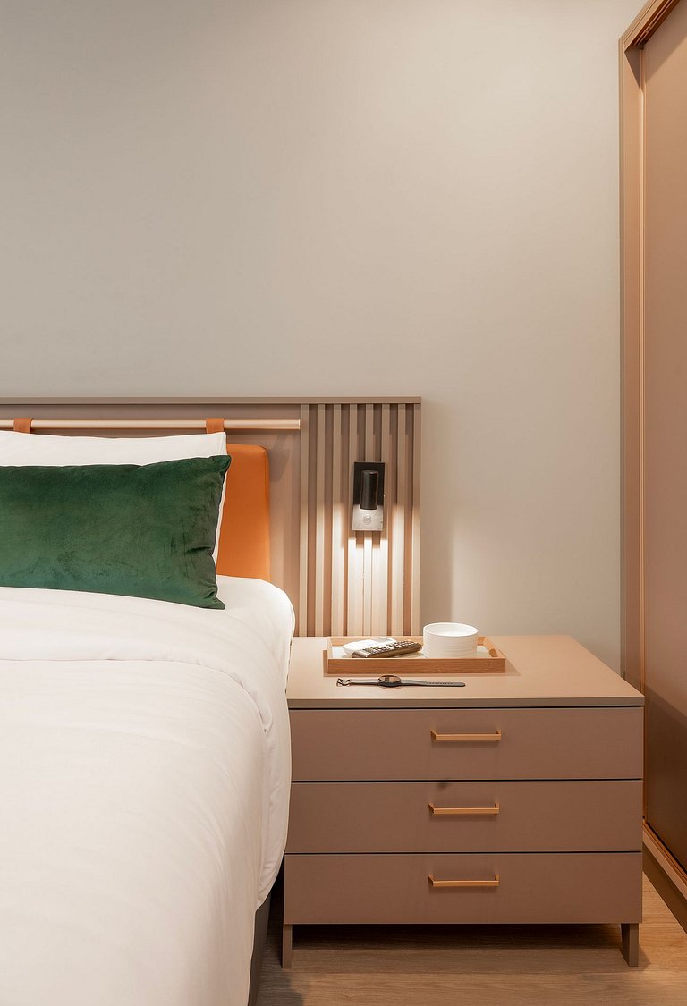 Apto luxuoso com 2 quartos | Balneário Shopping