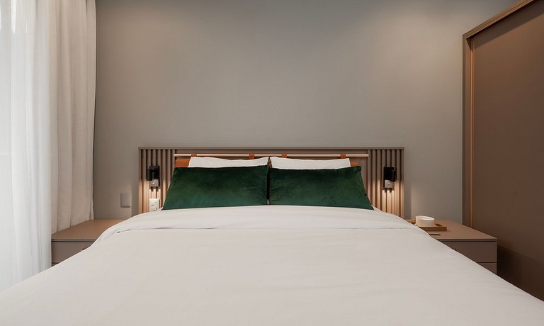 Apto luxuoso com 2 quartos | Balneário Shopping