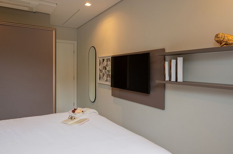 Apto luxuoso com 2 quartos | Balneário Shopping