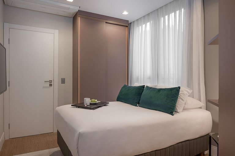 Apto luxuoso com 2 quartos | Balneário Shopping