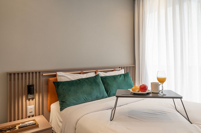 Apto 2 quartos, prédio luxuoso com lazer completo