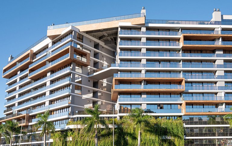 Apto 2 quartos, prédio luxuoso com lazer completo