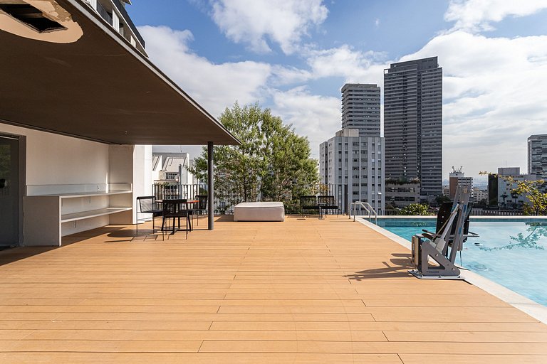 Studio funcional com varanda | Prédio com piscina