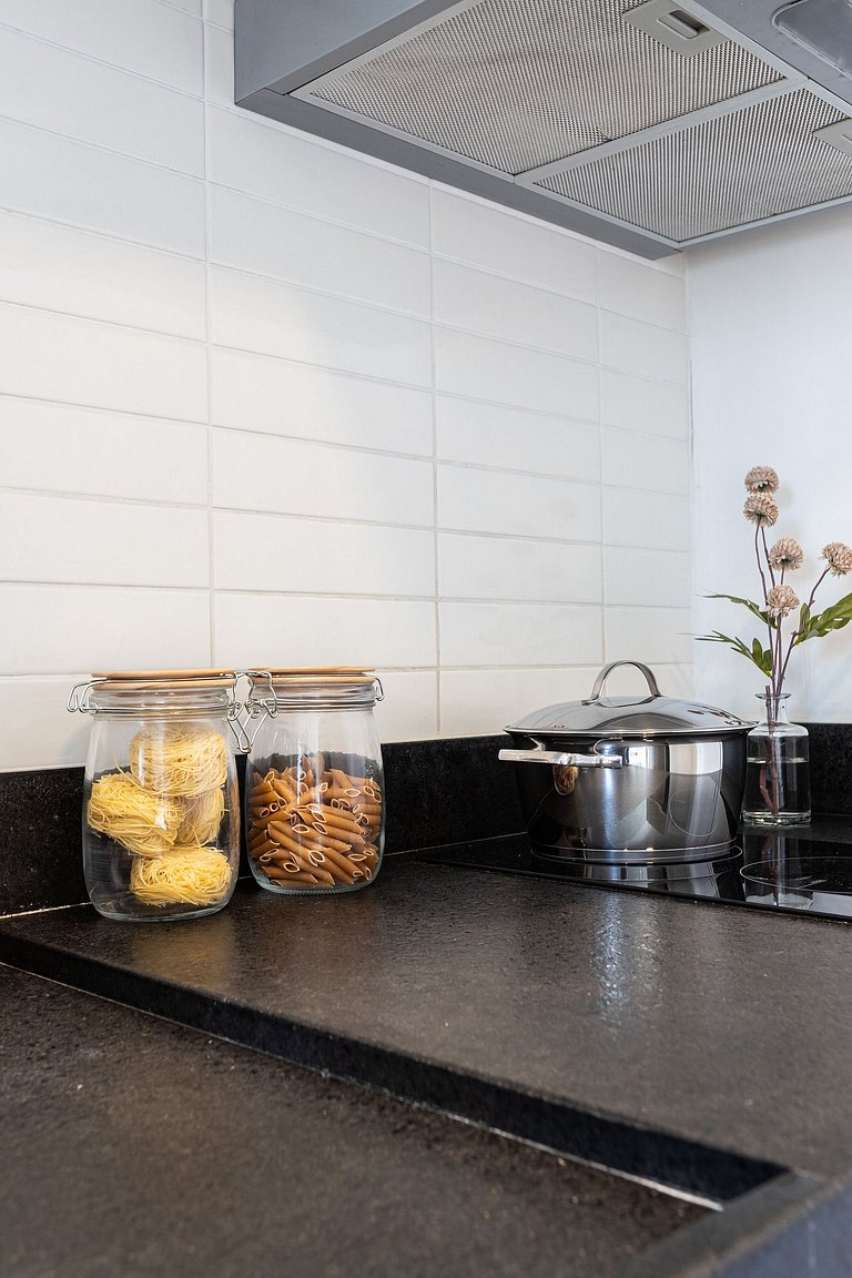 Estúdio completo | Prédio c Piscina Vila Madalena