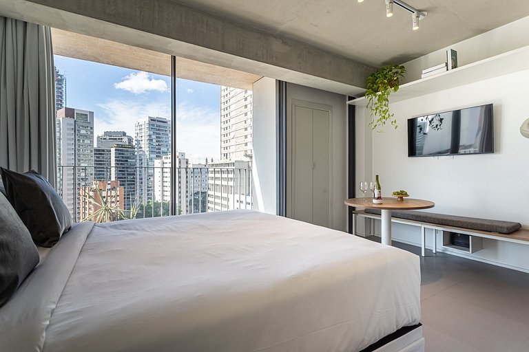 Estúdio completo Piscina no coração da Vl Madalena