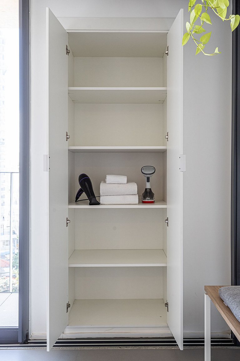 Estúdio completo Piscina no coração da Vl Madalena